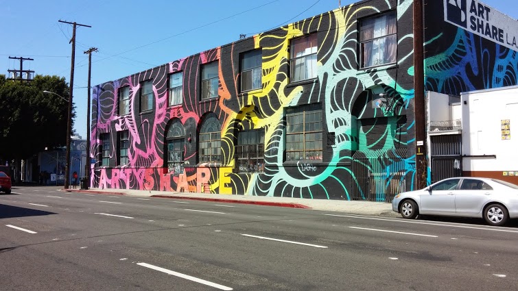 Junk Removal in Artists District Neighborhood, Los Angeles, Ca