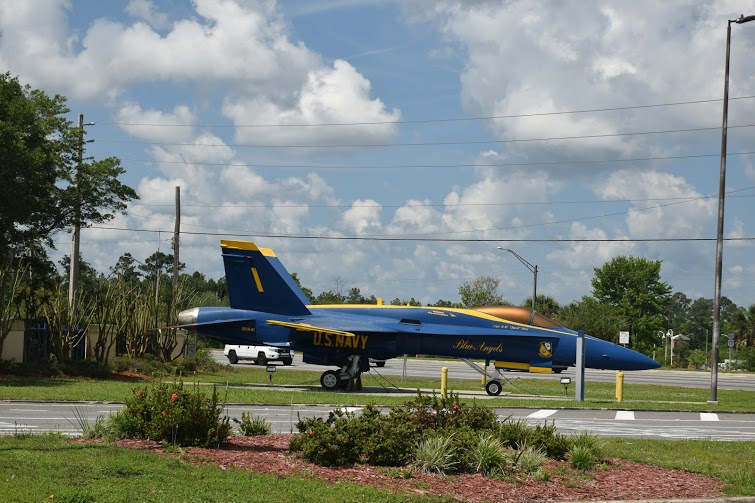 Junk Removal in Cecil Field Naval Air Station Neighborhood, Jacksonville, Fl